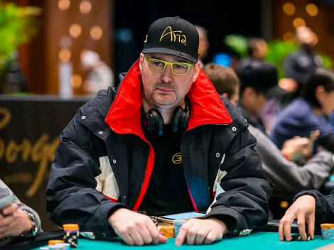 "Odeio a forma como joguei essa mão", diz Phil Hellmuth; o que você teria feito?