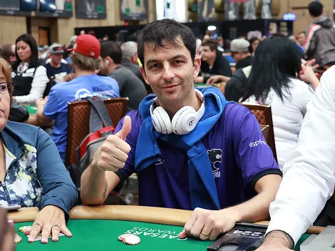 Ênio Bozzano coloca o Brasil no Dia 2 do Evento #77 da WSOP