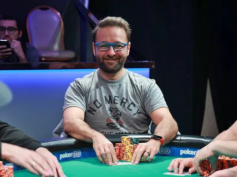 Após seis meses, Daniel Negreanu volta a ser embaixador de site de poker