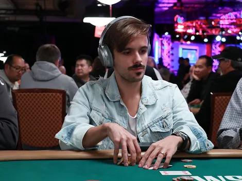 Yuri Martins e Marcelo Giordano estão no Dia 2 do Evento #33 da WSOP