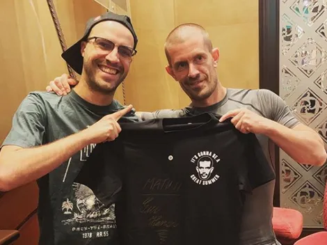 Mateus Lessa ganha promoção, conhece Gus Hansen e leva camiseta exclusiva