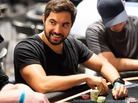 Timothy Adams sofre com runner-runner na High Roller Series