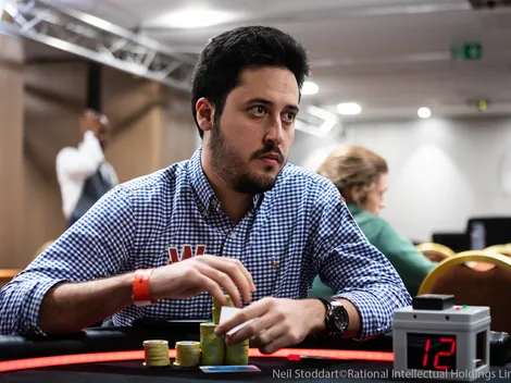 Adrian Mateos usa todo o time bank, mas acaba eliminado na High Roller Series; você pagaria?