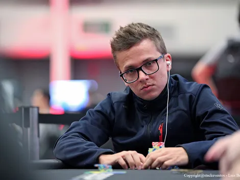 Thales Koppe vai à mesa final do Evento #43-Medium do SCOOP do PokerStars