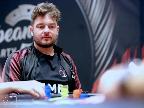 Victor Simionato e Fabiano Kovalski estão no Dia 3 do Main Event do WPT Championship