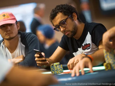 Rafael Moraes avança entre os líderes para o Dia 3 do Main Event Medium do WCOOP