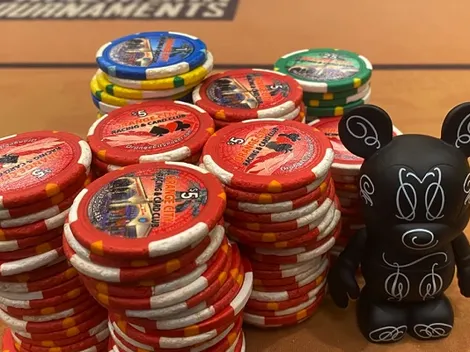 Set over set over set gera pote de 600 bbs em cash game na Flórida