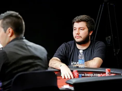 Rafael Camargo avança entre os líderes no Evento #44-High do WCOOP