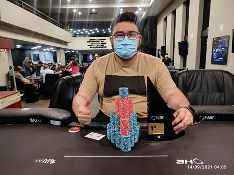 Erik Miranda é campeão do Super 100 Deep do H2 Club São Paulo