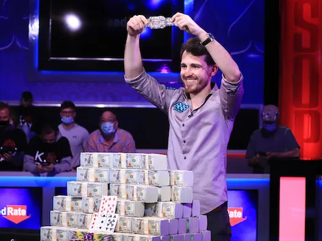 Koray Aldemir é campeão do Main Event da WSOP 2021 e leva US$ 8 milhões