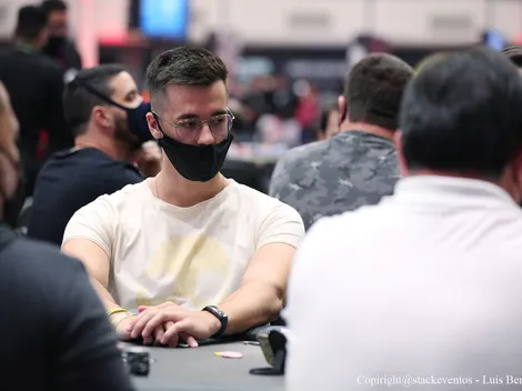 Dalton Hobold vai ao pódio do US$ 1.050 Saturday KO do PokerStars