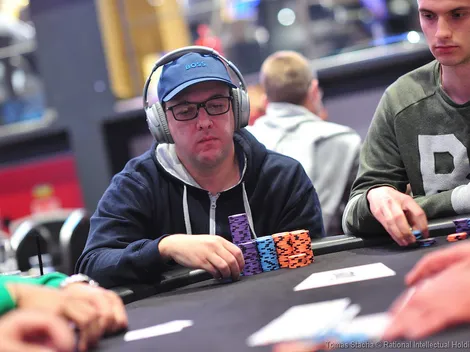 Alexandre Gomes passa chip leader no Dia 1B do Eureka Rozvadov Main Event