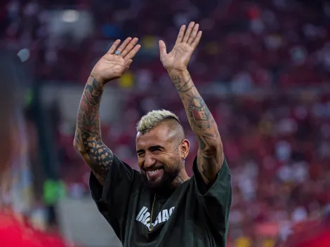 Comentarista 'sai da casinha' e zomba da contratação de Vidal no Flamengo