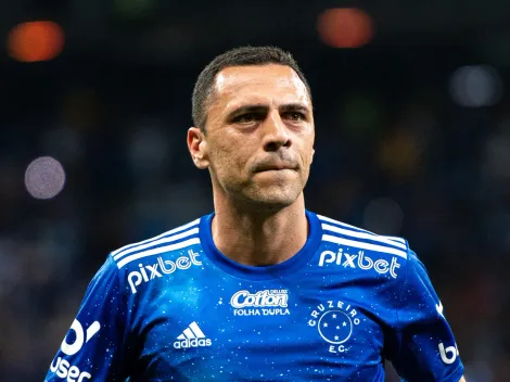 Rômulo enaltece campanha do Cruzeiro na Série B, mas ’prega’ pés no chão ao comentar sobre acesso