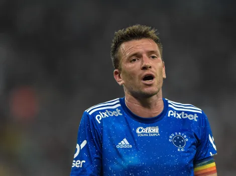 “Importante que entenda…”; Brock ativa 'modo sincero' e faz pedido à torcida do Cruzeiro