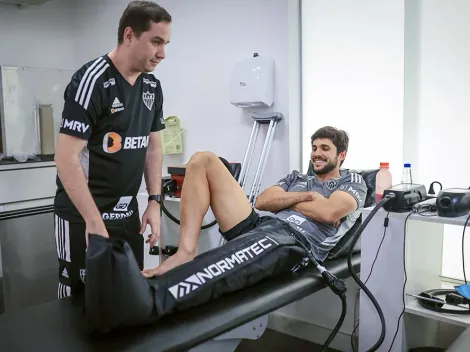 Igor Rabello inicia fisioterapia no Atlético após cirurgia e recebe apoio da torcida