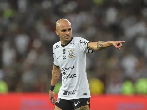 Fábio Santos solta o verbo e puxa orelha do Corinthians após tropeço diante do Inter