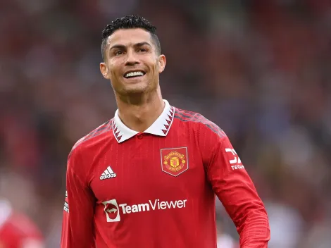 Cristiano Ronaldo rejeita salário de R$1,2 bilhão para continuar no Manchester United