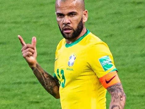 Tite 'quebra o silêncio' e comenta sobre Daniel Alves na Seleção Brasileira