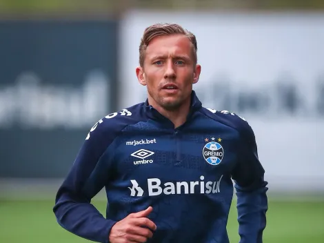 Lucas Leiva assume bronca no Grêmio e ‘vaza’ conversa com Renato após pedido especial