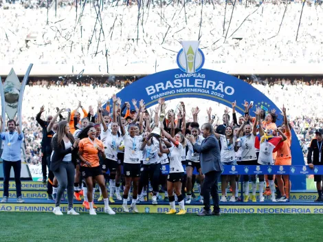 Diretora faz projeção para futebol feminino do Corinthians após conquista do Tetra Brasileiro