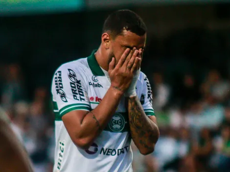 Coritiba ‘perde a paciência’ com Thonny Anderson e toma decisão após erro no Atletiba