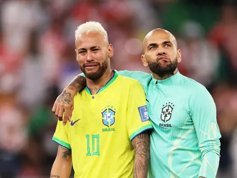 SERÁ? Daniel Alves expõe futuro de Neymar na Seleção Brasileira