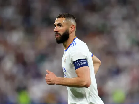 Benzema agita a web ao postar mensagem de apoio para jogadores da França