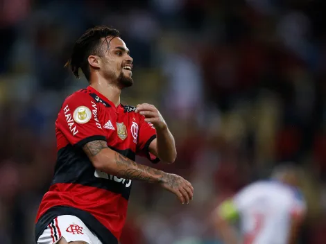 Gigante brasileiro dá chapéu no Flamengo e encaminha a contratação de Michael