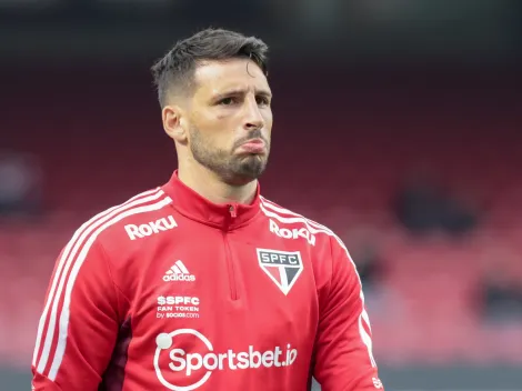 Torcedor do Corinthians ‘provoca’ Calleri em avião e enlouquece Fiel