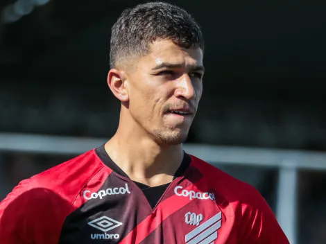 Vitor Bueno cala boca dos críticos no Athletico e vaza bastidores