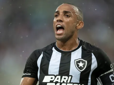 Luís Castro define substituto de Marçal e assunto 'choca' no Botafogo