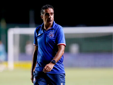  Renato Paiva comemora vitória do Bahia após sofrer duas goleadas seguidas