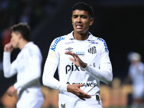 Lucas Barbosa 'da às caras' e comenta momento do Santos no Paulistão