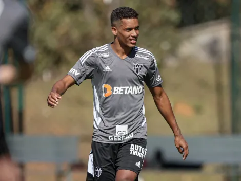 Empresário de Pedrinho 'abre o jogo' e atualiza situação do jogador