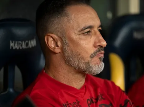 Atacante ‘sobe o tom’ e defende Vítor Pereira à frente do Flamengo