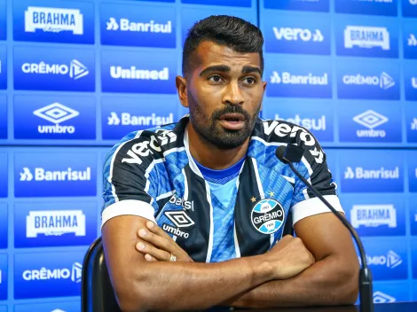 Renato se irrita em coletiva do Grêmio e comenta sobre Thiago Santos