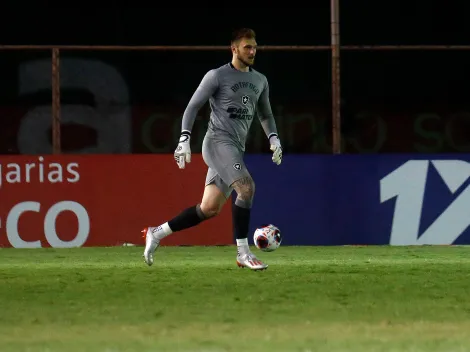  Lucas Perri fala sobre momento vivido pelo Botafogo e projeta futuro