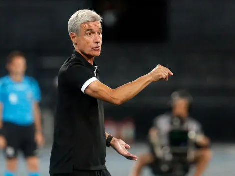  Luís Castro responde críticas sobre estilo de jogo do Botafogo