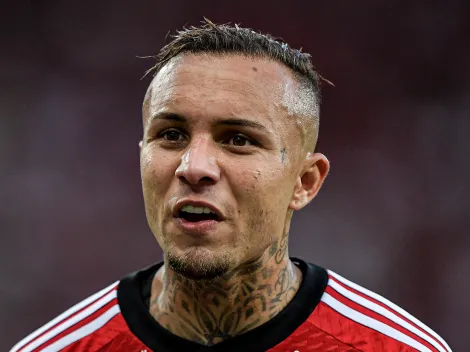 3 anos de contrato, R$ 1,5 milhão por mês, aceitou: Carrasco de Everton Ribeiro bate na porta do Vasco