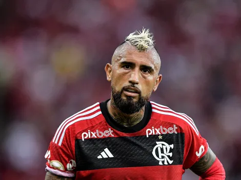 Vidal rebate torcedor e assunto 'bomba' no Flamengo