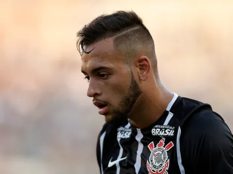 Esposa de Maycon faz revelação inusitada sobre a situação do Corinthians