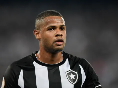 Júnior Santos é direto e comenta sobre chance de SAIR do Botafogo