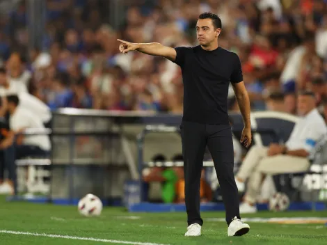 Zagueiro fora dos planos de Xavi no Barça recebe PROPOSTA da Arábia Saudita