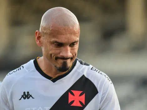 Maicon 'choca' todo mundo com situação em folga dada pelo Vasco