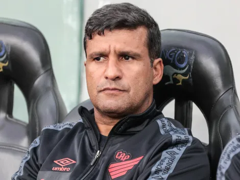 Titular sente incômodo na coxa e Wesley Carvalho ganha nova dor de cabeça no Athletico