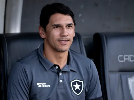 Lúcio Flávio muda time do Botafogo após retorno de peças importantes