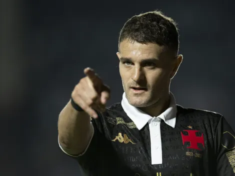 Novo 'Parça' de Vegetti? Mattos quer trazer atacante de Seleção para o Vasco em 2024