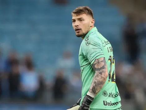 Gabriel Grando preocupa torcedores após sentir dores no treino do Grêmio