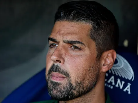 Torcida do Corinthians pede 'saída' de titular do treinador António Oliveira 